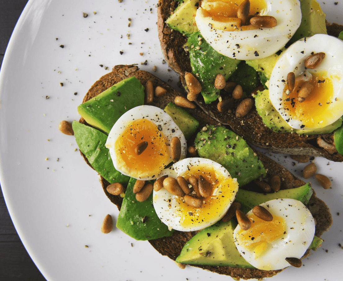 رول مرغ موزارلا پخته شده